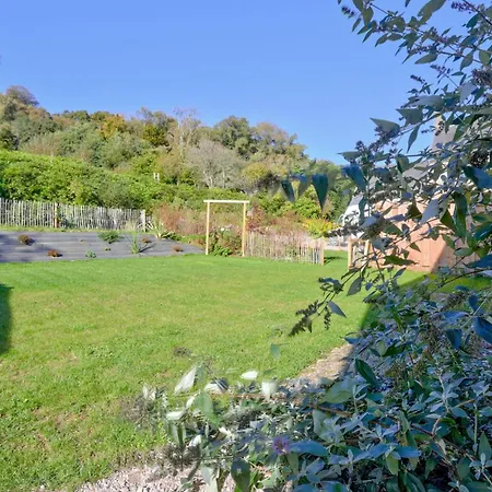 3 Bedroom Lovely Home In La Pernelle *